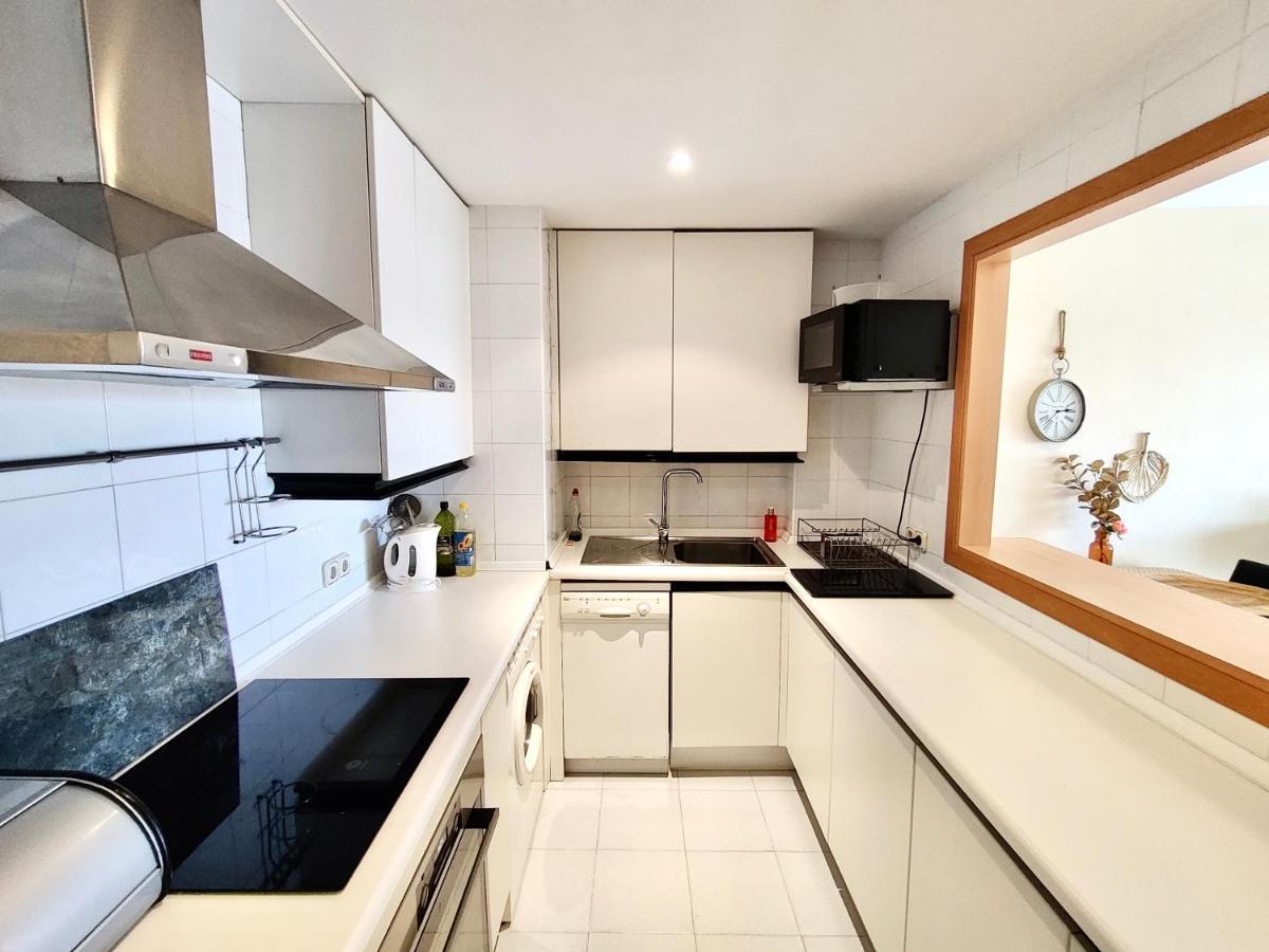 Exclusive Puerto Banus Beach Apartment Free Parking Wifi & Swimming Pool Marbella Eksteriør billede