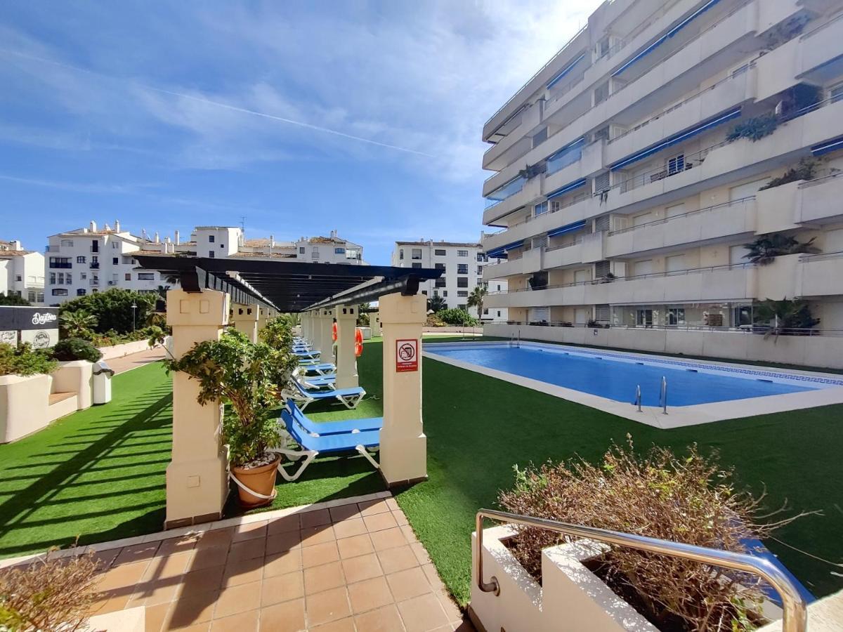 Exclusive Puerto Banus Beach Apartment Free Parking Wifi & Swimming Pool Marbella Eksteriør billede